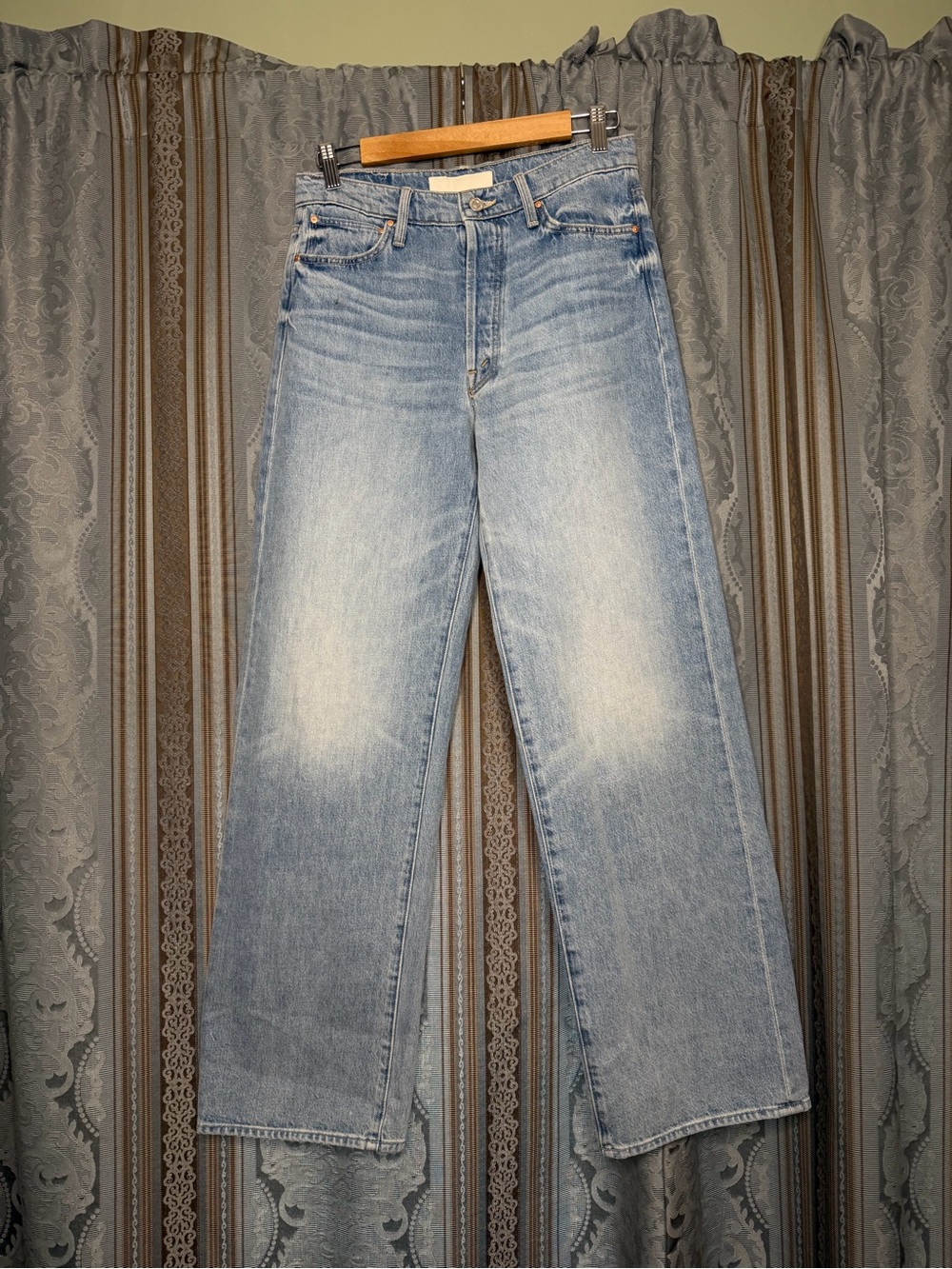 MOTHER The Dodger Button Hover Cuff Jeans in I Could Care Less - Picture 6 of 9